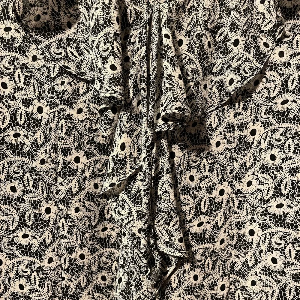 Blouse - Picture 2 of 2